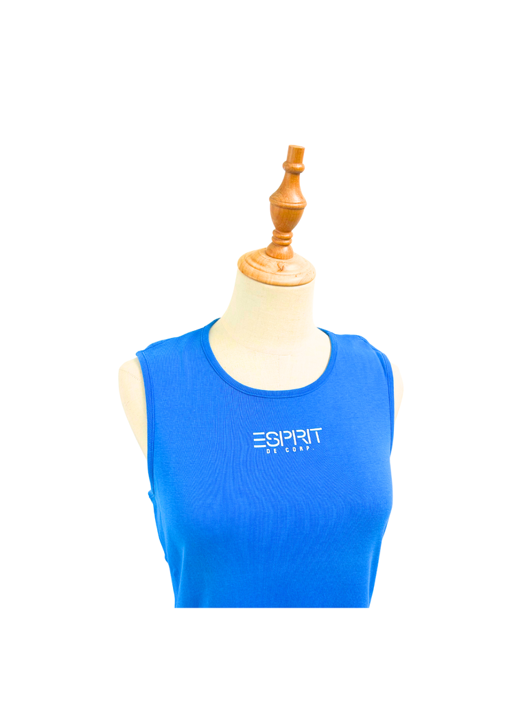 Closeup view of the embroidered Esprit label on a bright blue tank top
